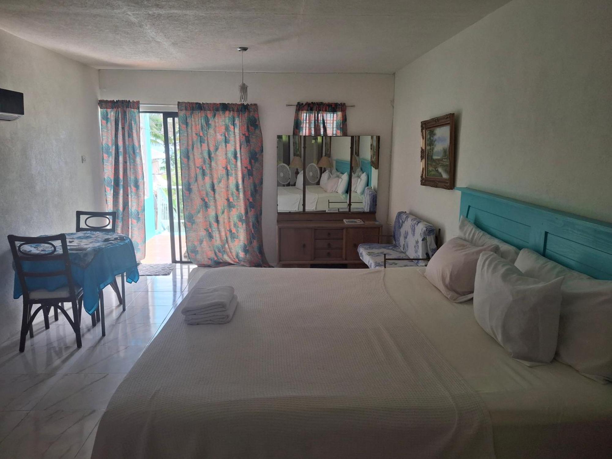 Ocean View Apartments بريدج تاون المظهر الخارجي الصورة